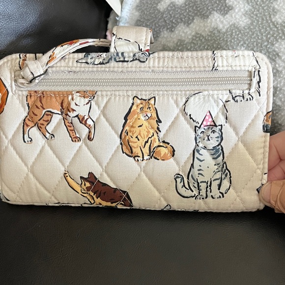 Vera Bradley A Cats Life Quilted Cotton Exact Wallet NWT - Picture 4 of 6